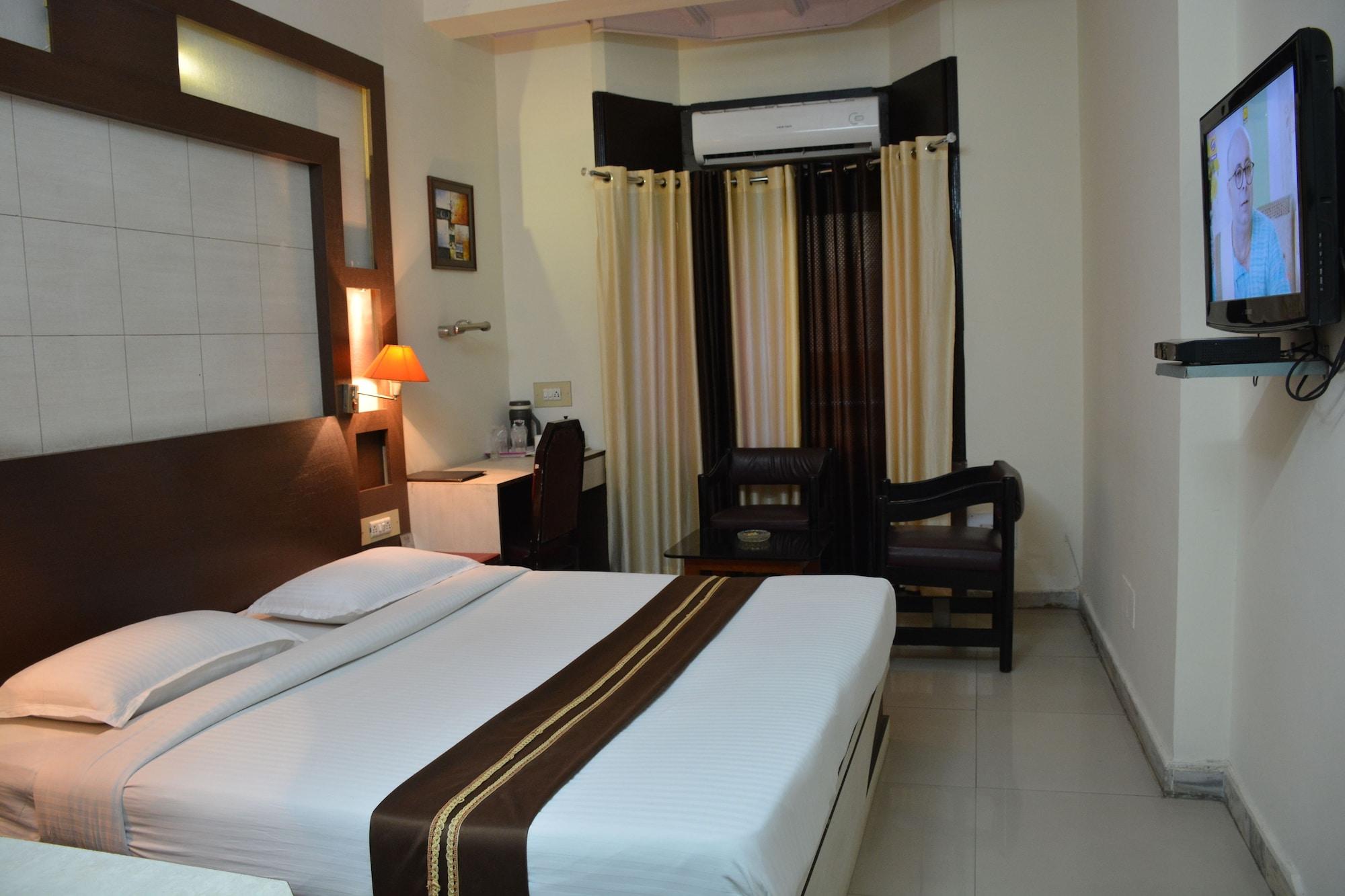 Hotel Rishi Regency Jabalpur Eksteriør billede