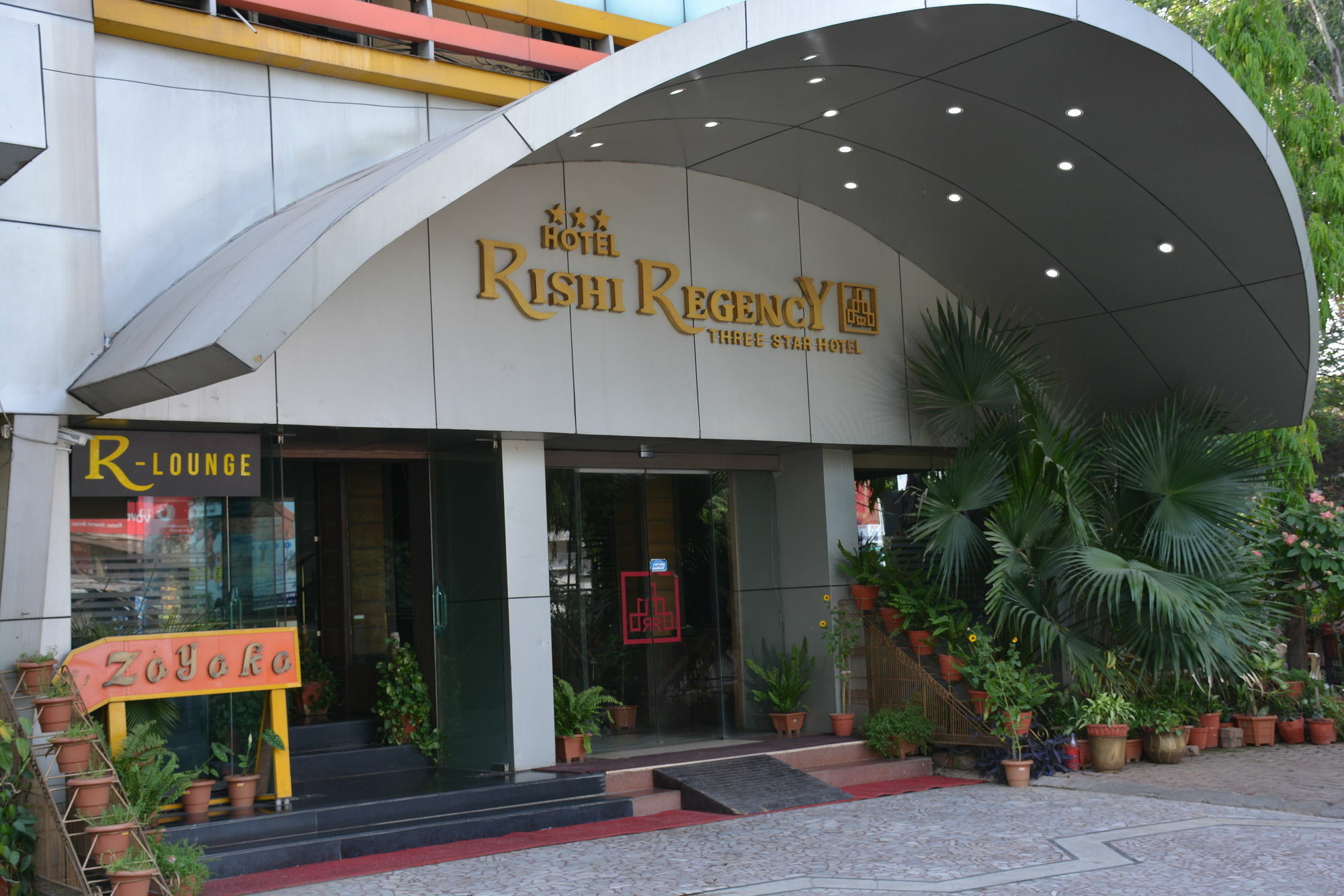 Hotel Rishi Regency Jabalpur Eksteriør billede